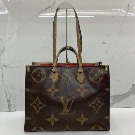 LOUIS VUITTON MONOGRAM BROWN ON THE GO GM SHOULDER BAG - بني