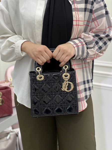 Lady dior / لميع مش مختم مربع