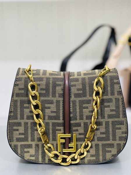 Fendi Small C’mon Bag - فيندي،لوجو