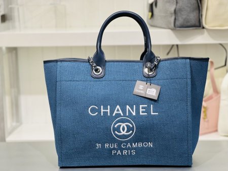 Chanel Deauville Tote - ازرق