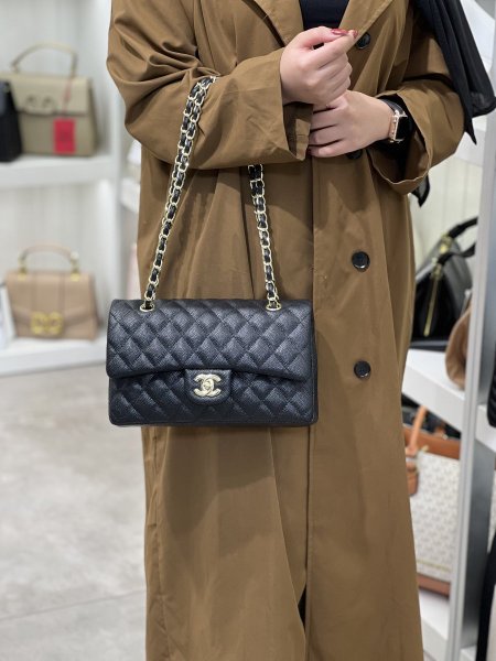  chanel classic flap bag 25cm - اسود جلد كافيار, هاردوير ذهبي