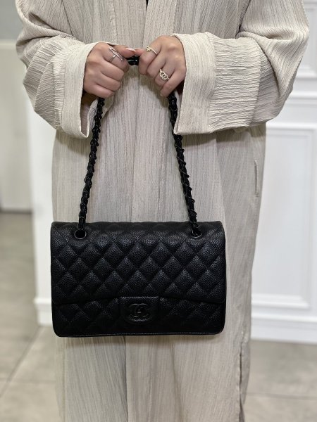 Chanel classic 28cm - اسود جلد كافيار مع لمعة ، هاردوير اسود