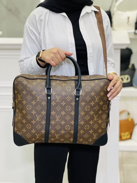 Lv laptop  - اسود,فلور