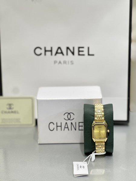 Chanel watches many colors  - اكسسوار ذهبي ،مينا ذهبي