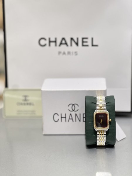 Chanel watches many colors  - اكسسوار فضي وذهبي ،اطار زركون،مينا اسود