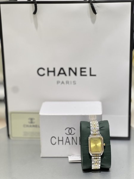 Chanel watches many colors  - اكسسوار ذهبي وفضي، اطار زركون،مينا ذهبي