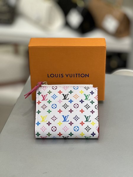 Lv wallet  - ملون ابيض