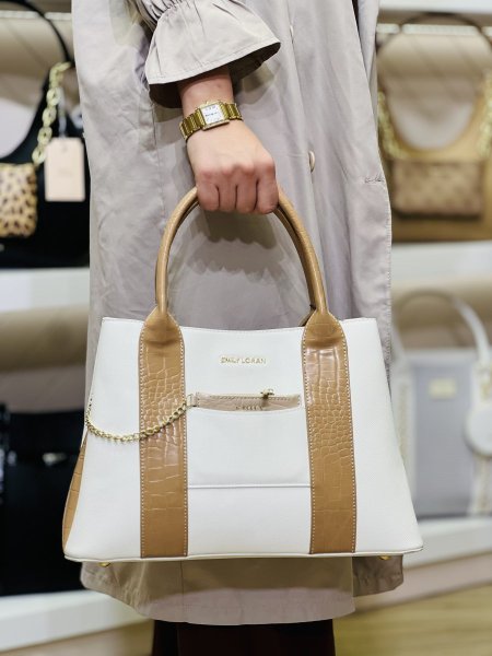 Emily loran/اصلي