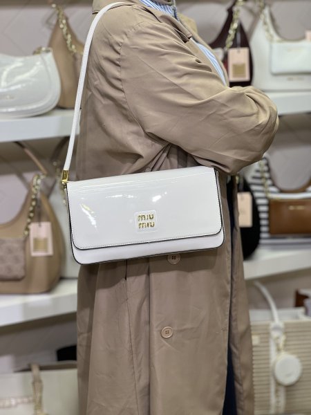 Miu Miu / ماستر كوالتي شامل البوكس الاصلي