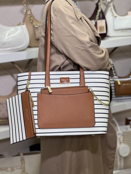 Emily loran/ اصلي