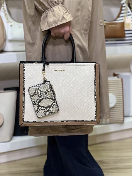 Emily loran/ اصلي