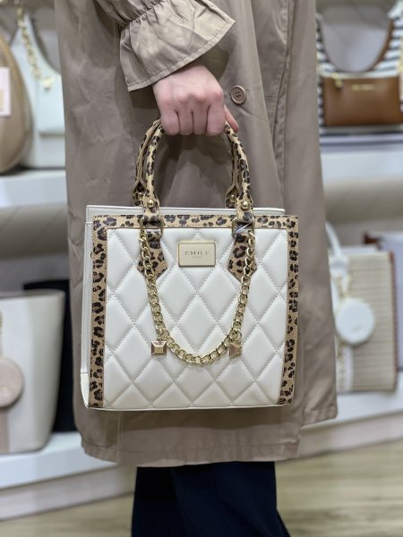 Emily loran/اصلي