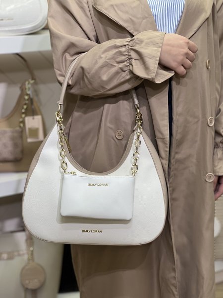 ايفوري مع بيج