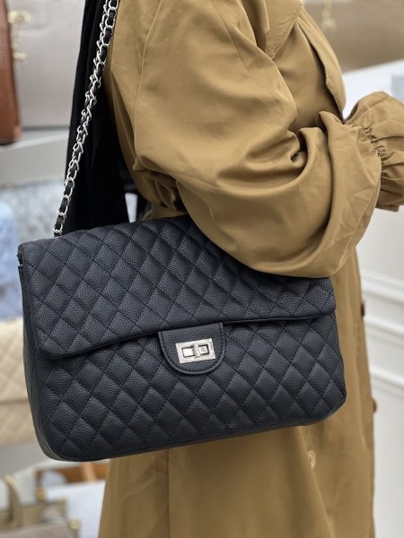 شبية ماركة شانيل 35 cm جلد طري كوالتي عالي