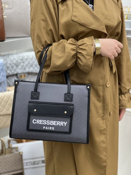 شبية ماركة Burberry/ كوالتي عالي