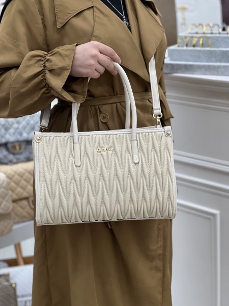 شبية ماركة miu miu /كوالتي عالي