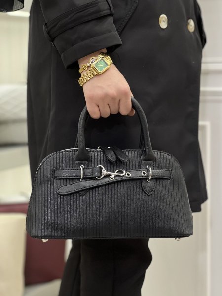 شبية ماركة miu miu كوالتي عالي