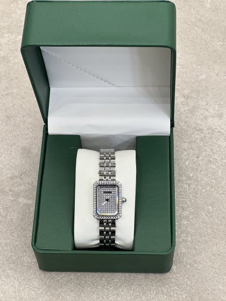 فضي،مينا زركون فضي