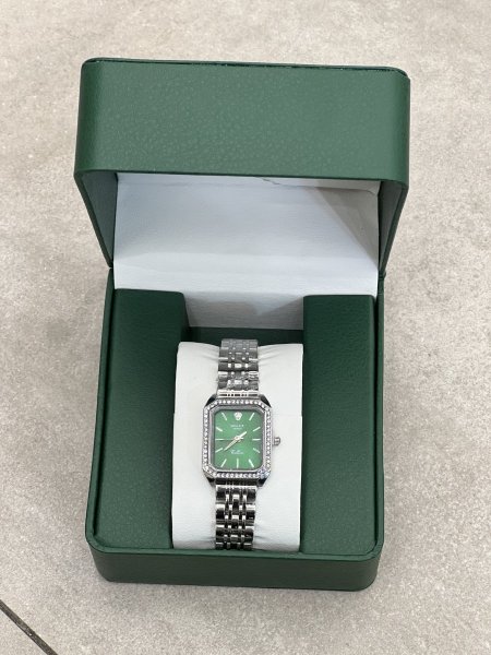 Rolex watches master quality/ مربع اطار زركون شامل البوكس